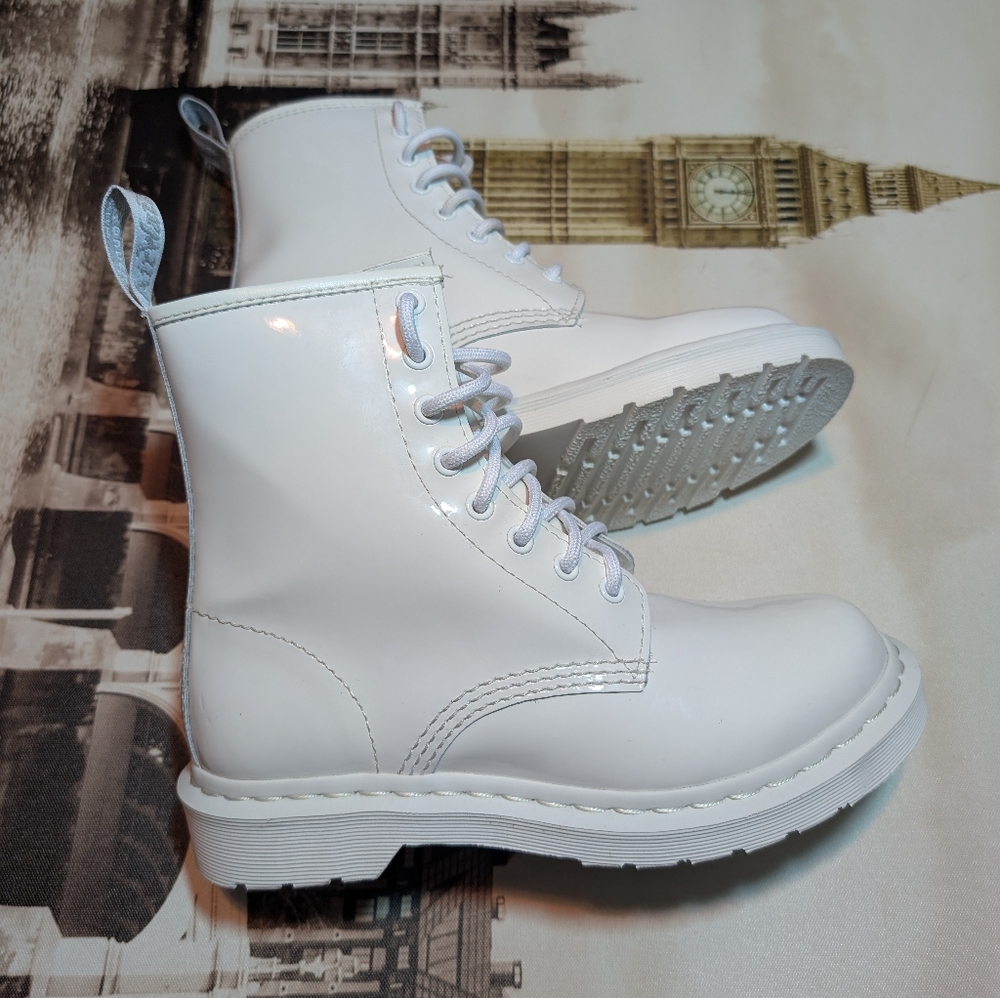 Dr. Martens 14357 Mono Combat Classic White Women's Size 7 No Box